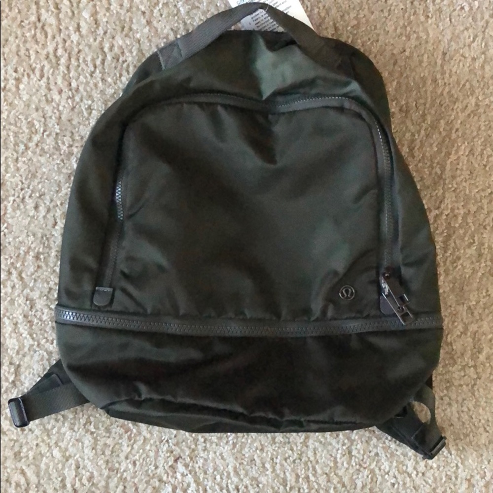 Lululemon Backpack - Picture 7 of 8